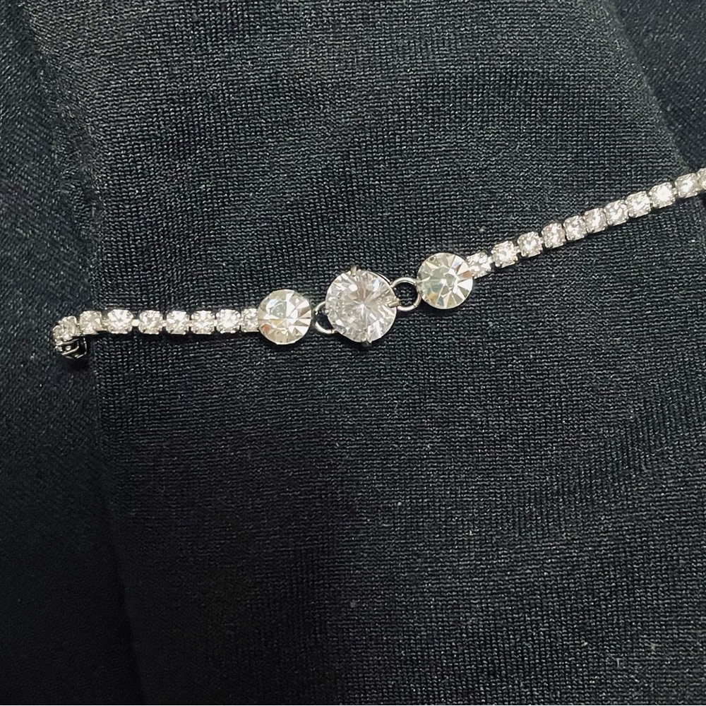 New! Elegant Crystal Pull Adjustable Bracelet